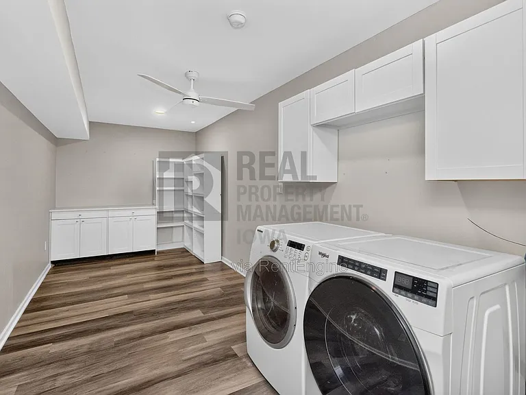 1229 E 18th St — Photo 26