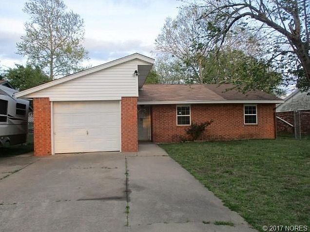 1st image of 720 Bocci St
