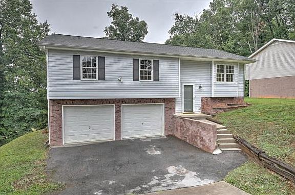 2nd image of 2129 Hiara Dr