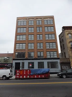 Rented by LHR Group | media 13