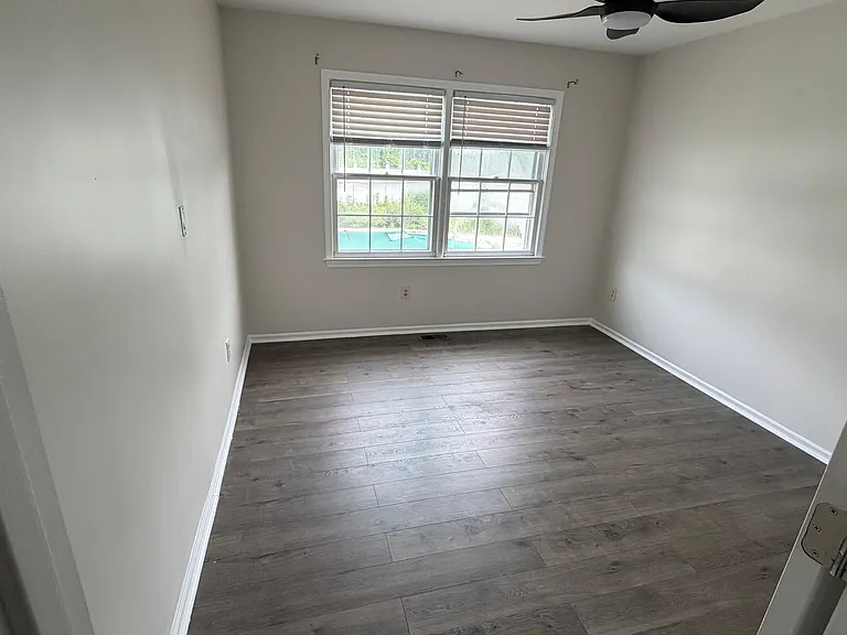 176 Knotty Oak Dr — Photo 4