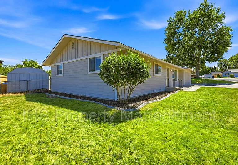 1506 Cimarron Ave — Photo 20