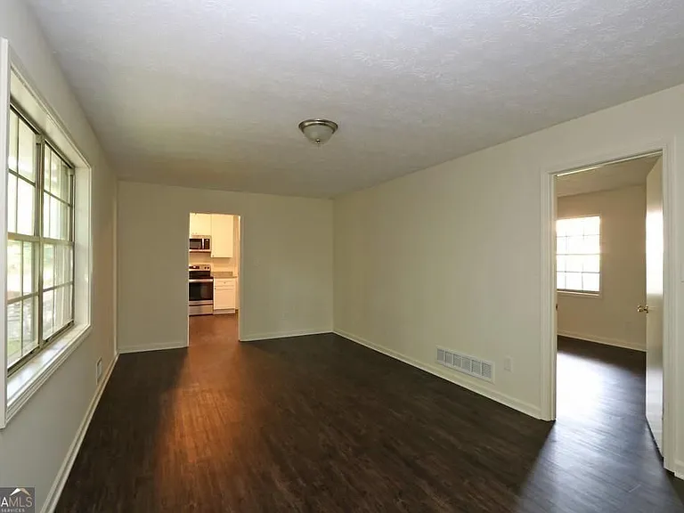 4215 Fawn Ln SE — Photo 13