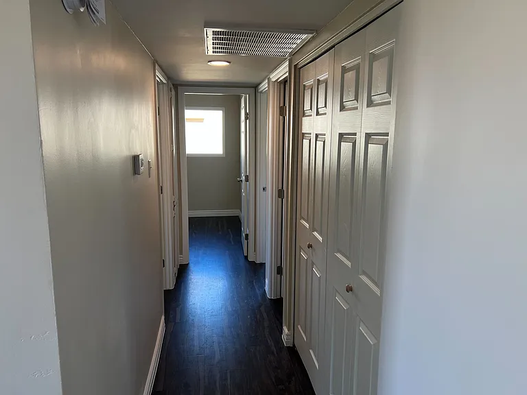 5701 N 45th Dr — Photo 3