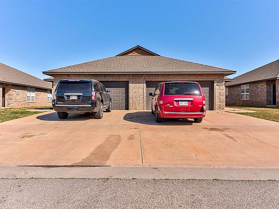 2nd image of 1852 Cypress Ln