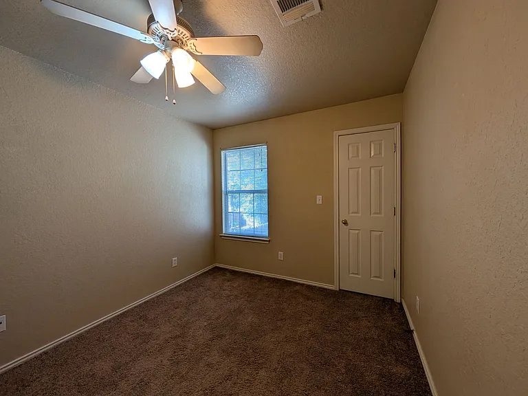 1013 Misty Acres Dr — Photo 21