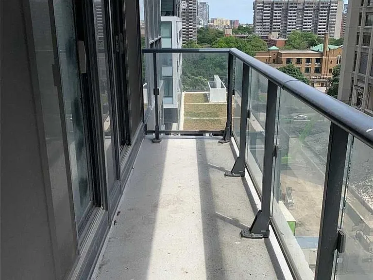 159 Dundas St E #905 — Photo 11