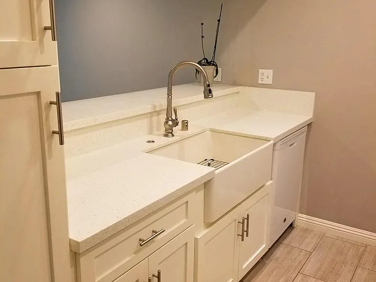 955 E 3rd St #206 — Photo 23