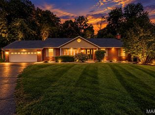 9 Robin Ln, Collinsville, IL 62234