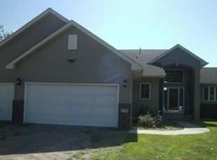 4760 204th Ave NW, Oak Grove, MN 55303