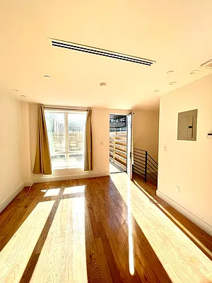 Rented by Pear NYC LLC | media 19