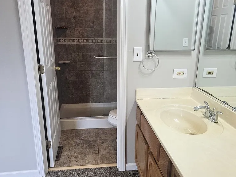 10 King Dr — Photo 19