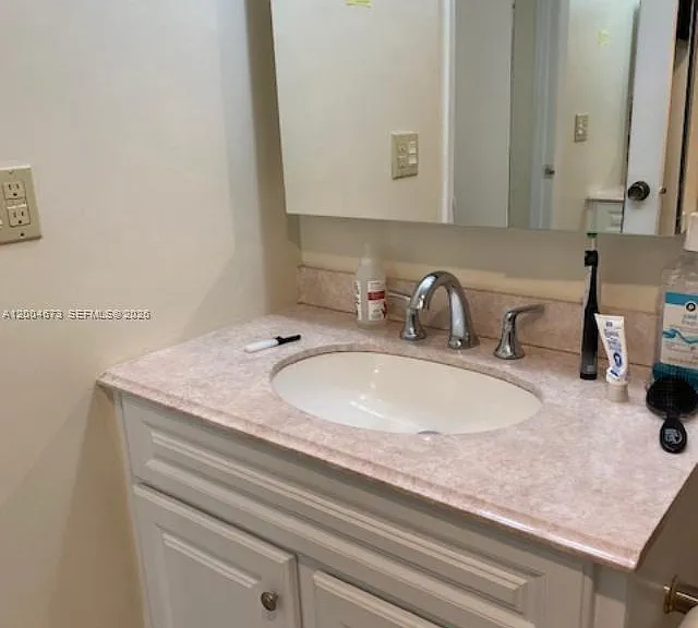 100 Edgewater Dr #102 — Photo 10