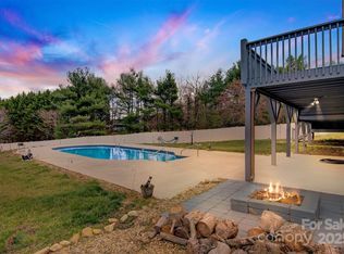 4080 Quarry Estates Rd, Hudson, NC 28638