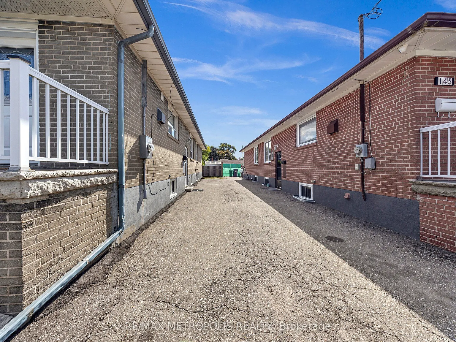 4 bed, $2,700 — Photo 3