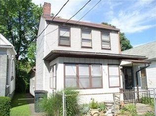 317 Washington Pl, New Albany, IN 47150