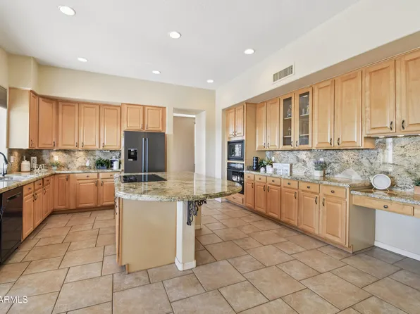 923 W Windsong Drive, Phoenix, AZ 85045