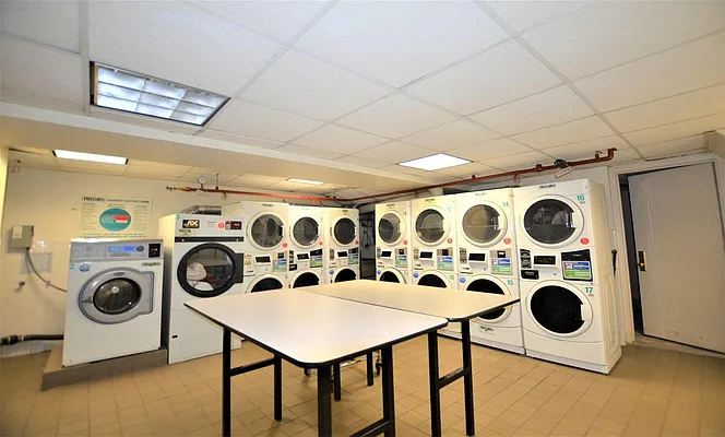 Rented by Manhattan Realty Group | media 12