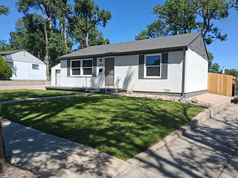 1504 Zuni Rd — Photo 3