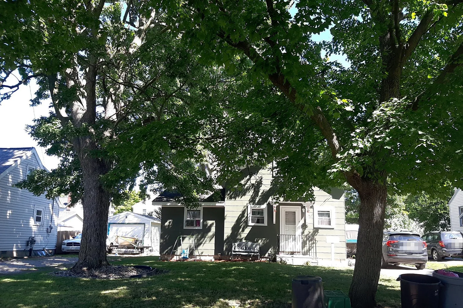 1905 James St photo 1