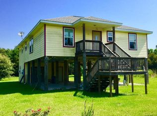 406 Roberts St, Waveland, MS 39576
