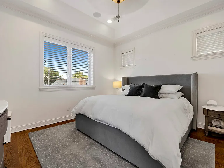 1520 W Diversey Pkwy #3 — Photo 13