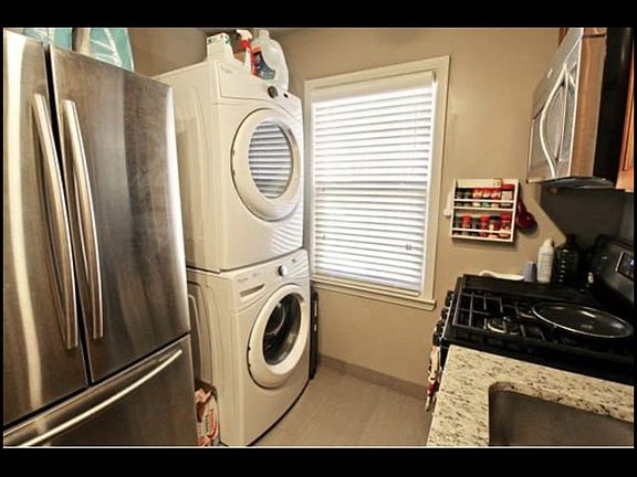 5th image of 4419 Roanoke Pkwy #3S