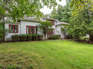 2206 Highmoor Rd, Highland Park, IL 60035