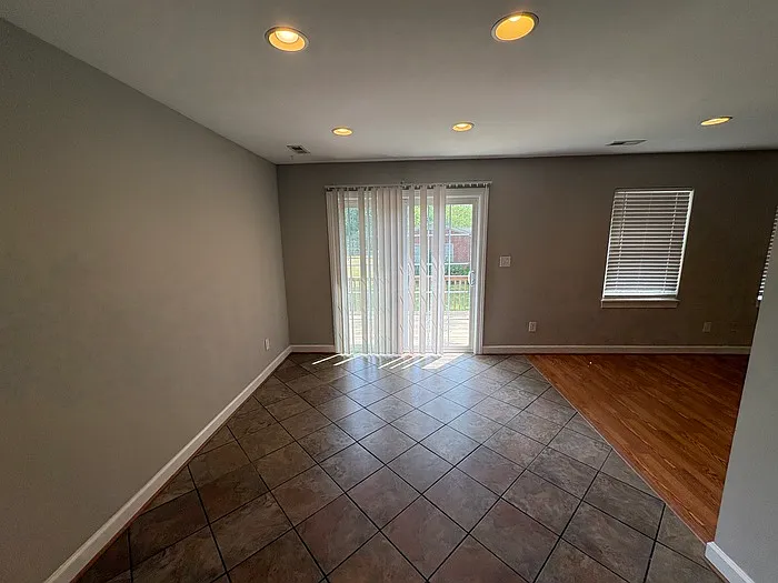 611 Toyota Dr — Photo 4