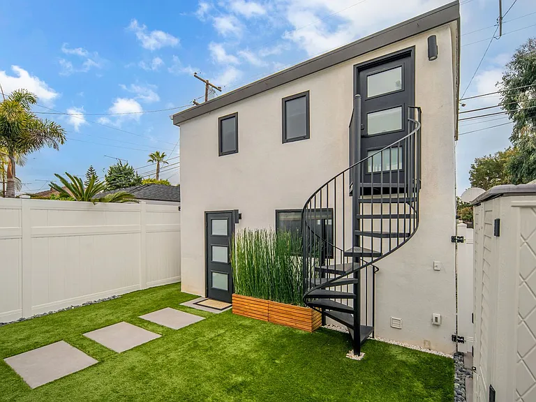 437 Alameda Blv-ADU — Photo 13