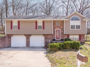 1520 Del Cerro Dr, Jefferson City, MO 65101