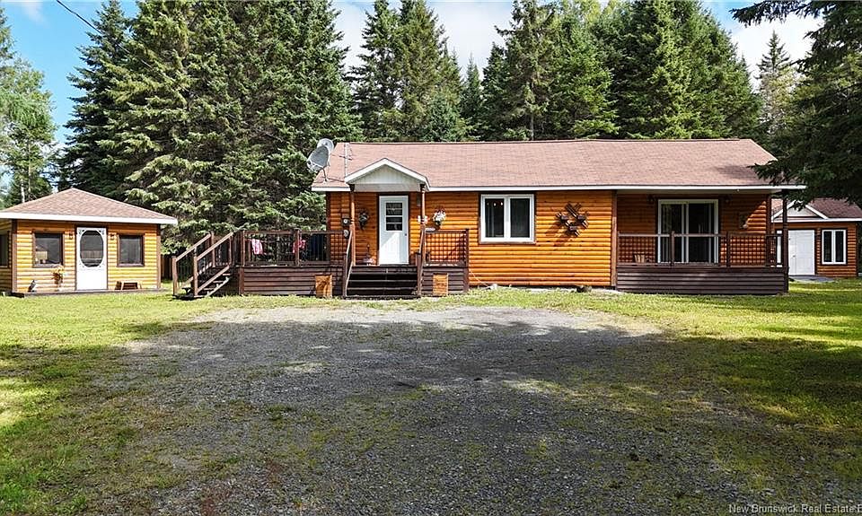 1st image of 482 Valcourt Rd