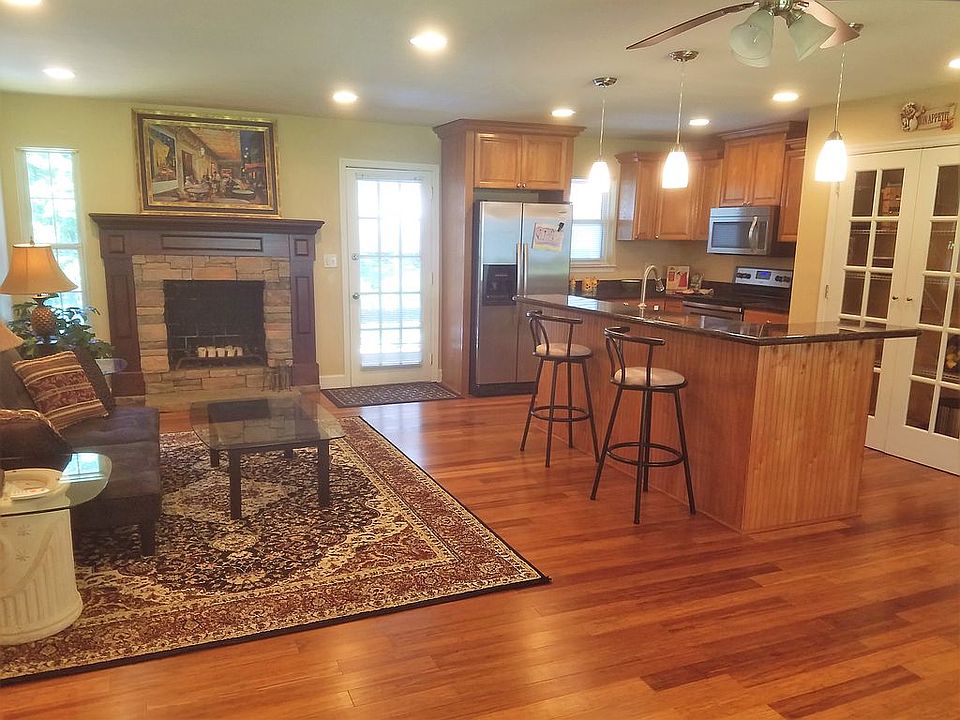 1st image of 3612 Barbary Dr