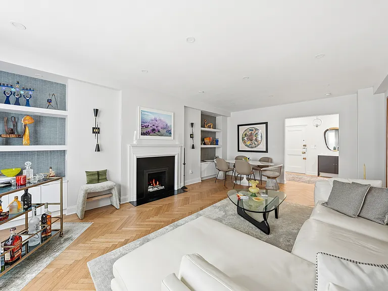 50 E 72nd St #10B — Photo 1