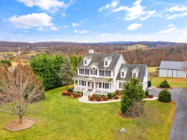 124 McPheeters Rd, Staunton, VA 24401