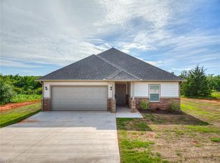 13145 Huntington Dr, Edmond, OK 73025
