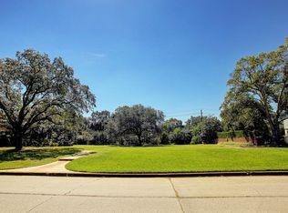 5413 Sturbridge Dr, Houston, TX 77056