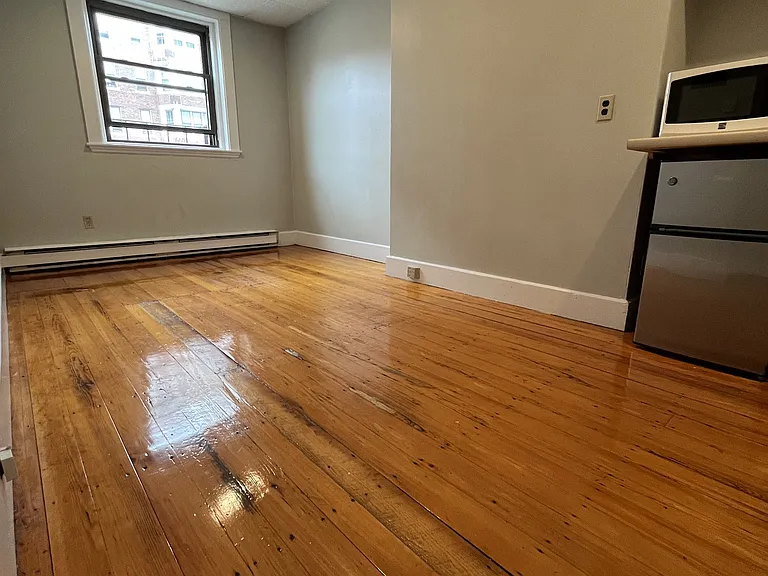 508 Beacon St #13 — Photo 2