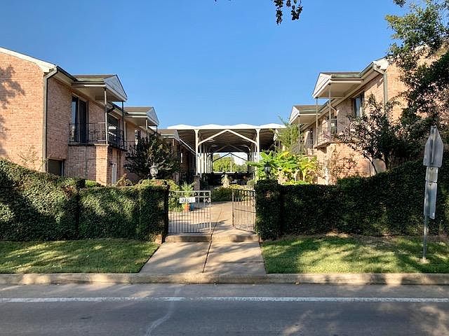 Willowick Townhouse Apartments