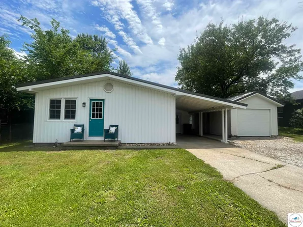 106 Crescent Dr, Lincoln, MO 65338