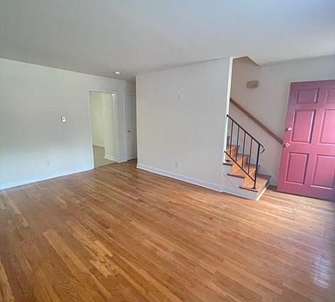 4th image of 8285 Gethsemane Ct
