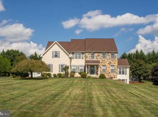 23 Angelica Dr, Avondale, PA 19311