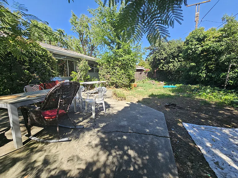 1220 Cornell Dr — Photo 17