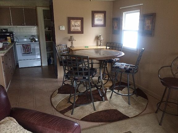 5th image of 203 Canal Dr
