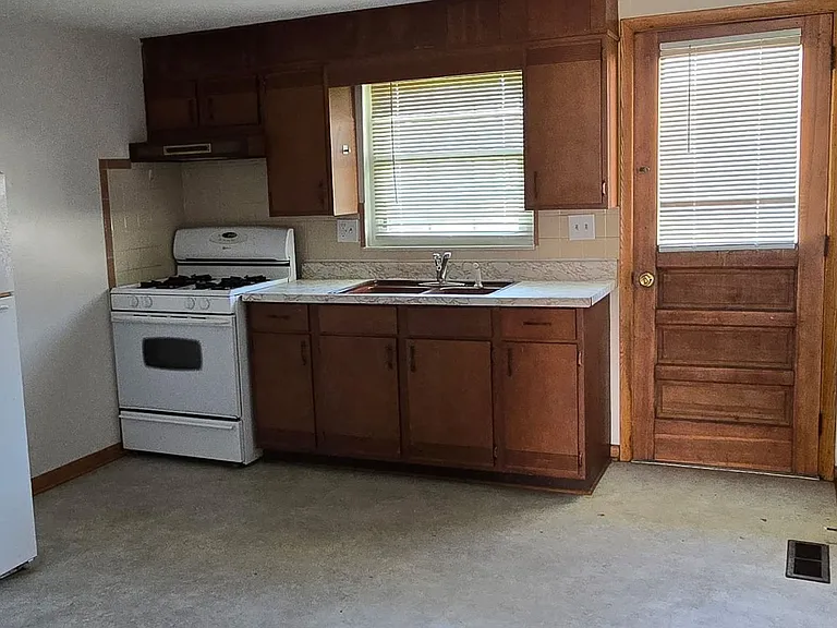 510 Nicely Pl — Photo 4