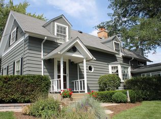 8720 Golf Course Rd, Crystal Lake, IL 60014