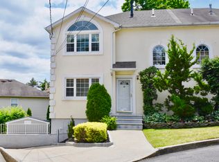 34 Natalie Ct, Staten Island, NY