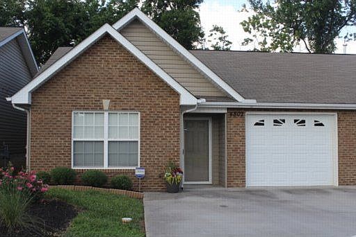 1st image of 4802 Hollow Tree Way