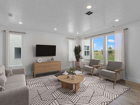 Finished home photos are representational images only. See sales agent for details.