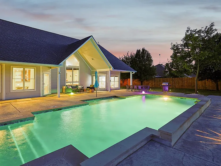 12161 Hill Country Cir — Photo 28